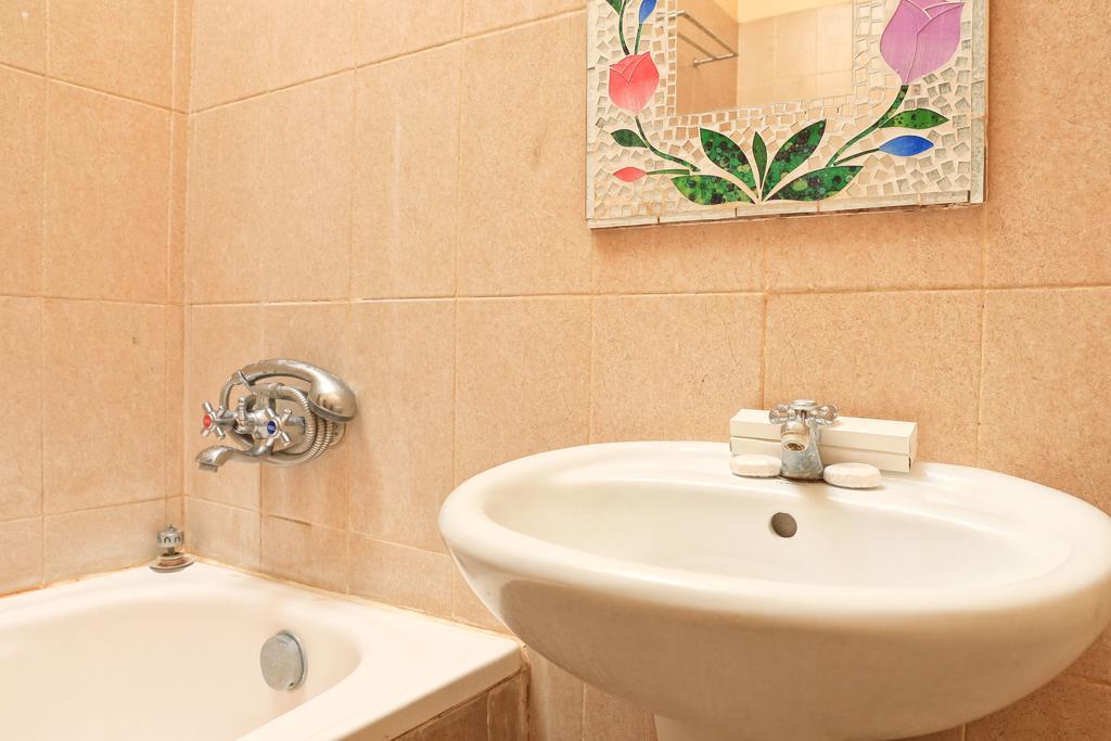 Reddoorz @ Mataram Kuta 3 Hotel ภายนอก รูปภาพ