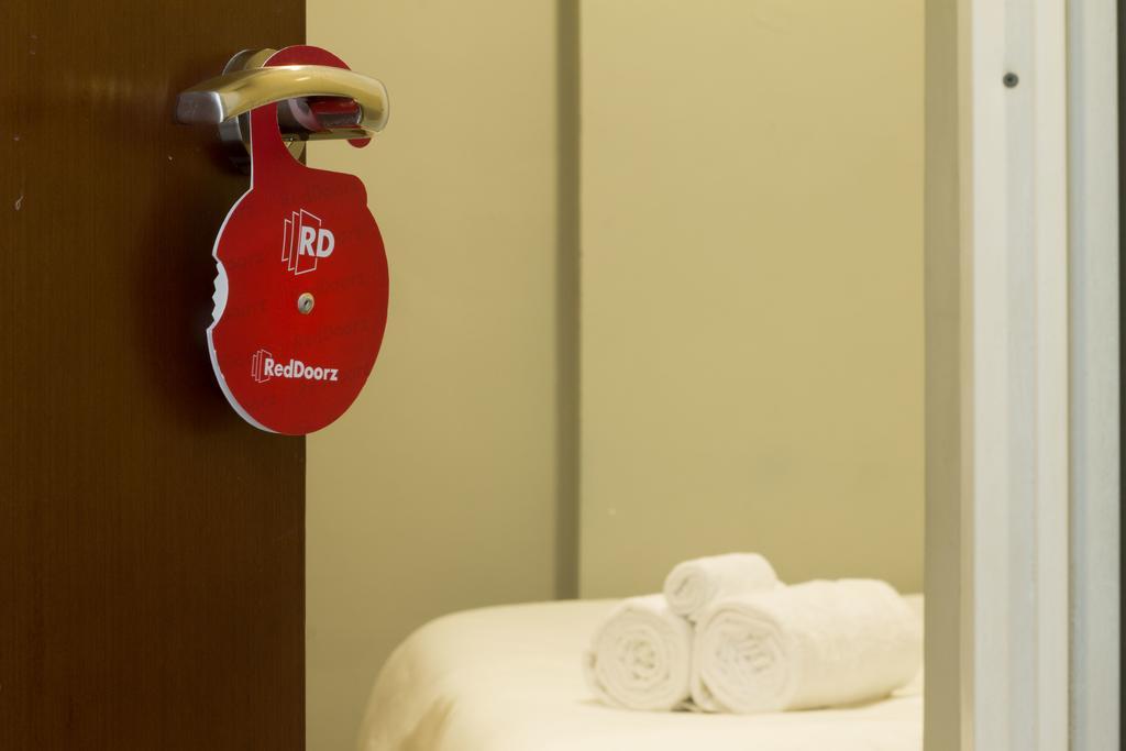 Reddoorz @ Mataram Kuta 3 Hotel ภายนอก รูปภาพ