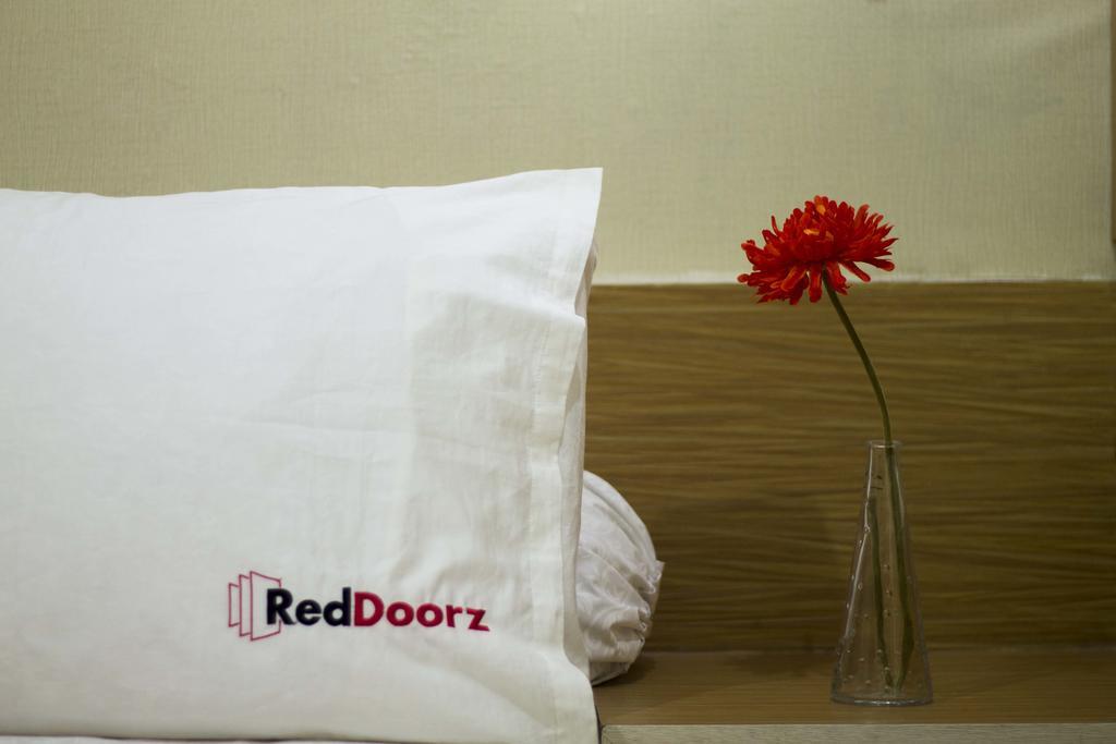 Reddoorz @ Mataram Kuta 3 Hotel ภายนอก รูปภาพ